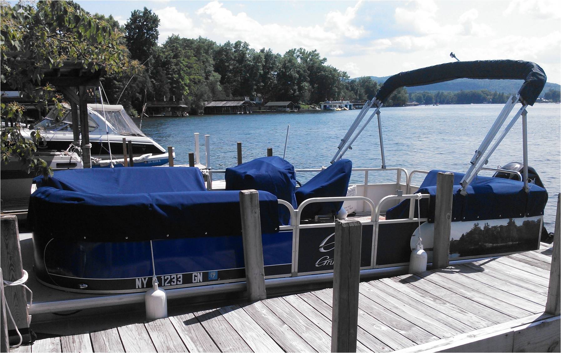 Pontoon boat slip covers
